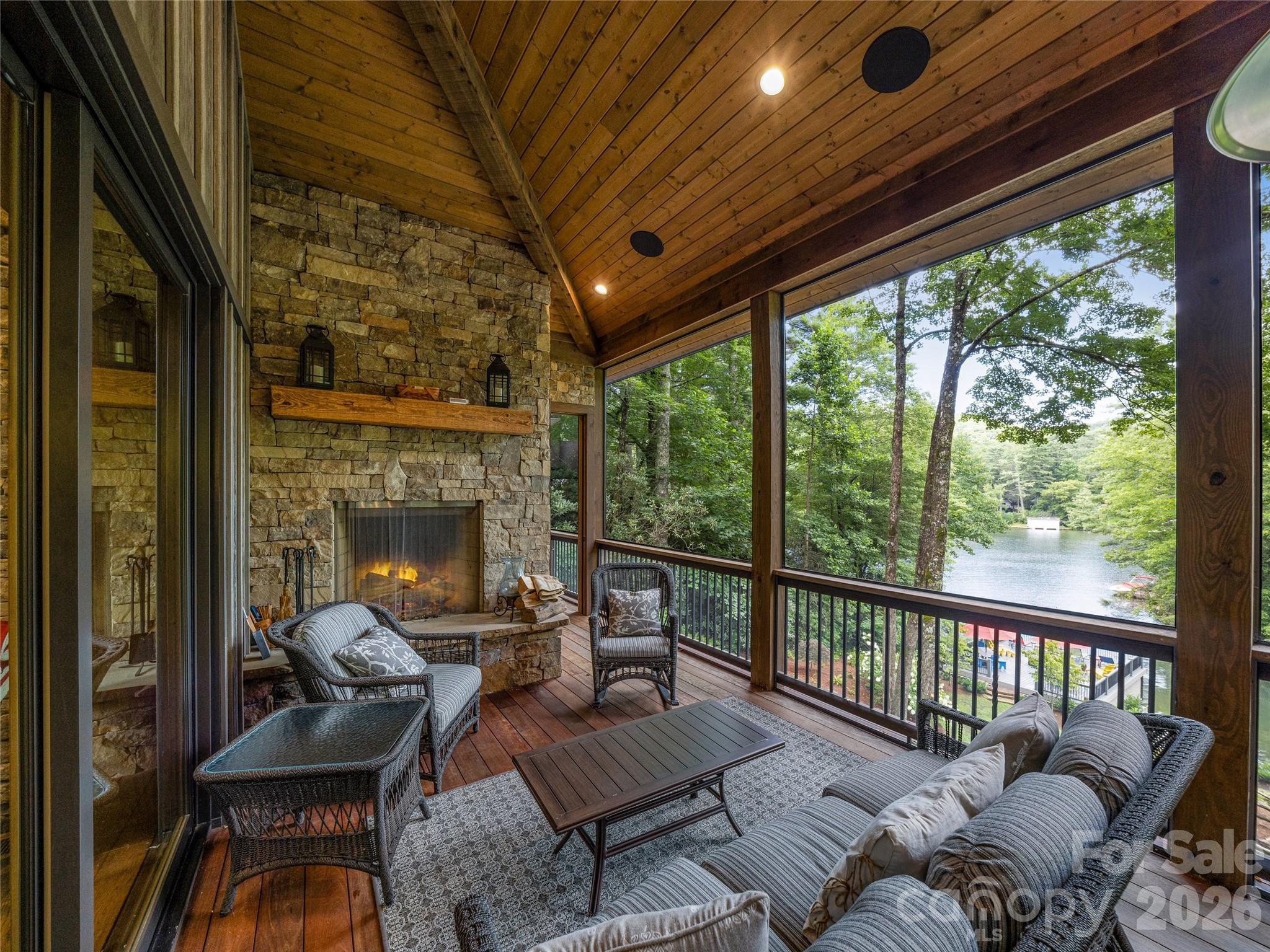 64 Bee Tree Way Lake Toxaway NC 28747
