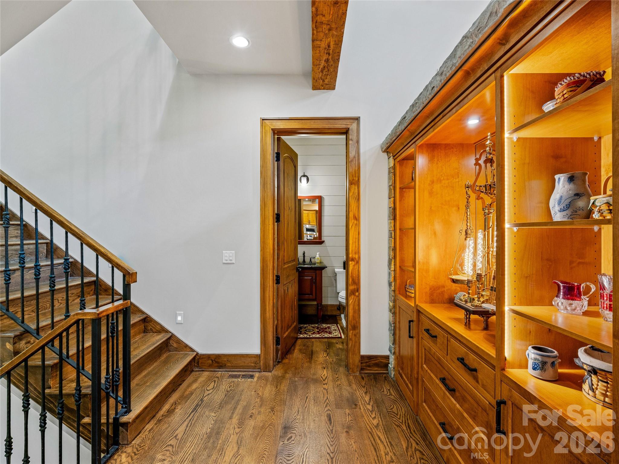 64 Bee Tree Way Lake Toxaway NC 28747