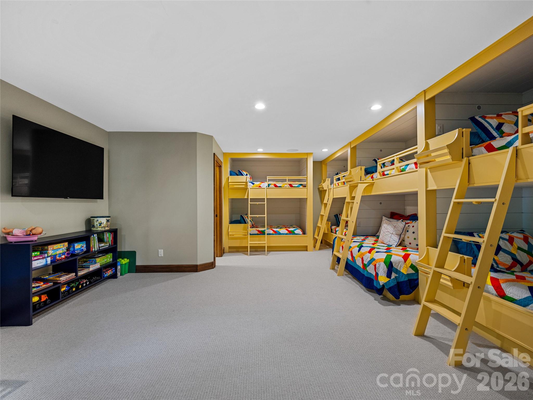 64 Bee Tree Way Lake Toxaway NC 28747