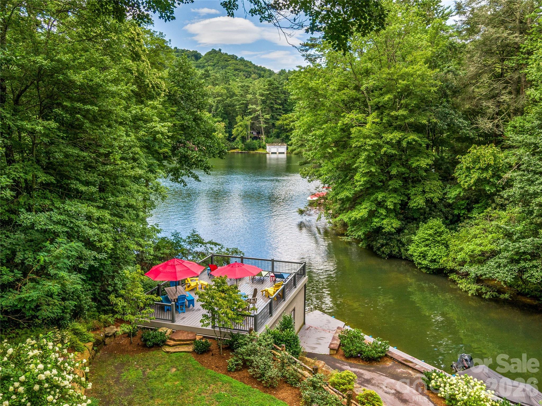 64 Bee Tree Way Lake Toxaway NC 28747