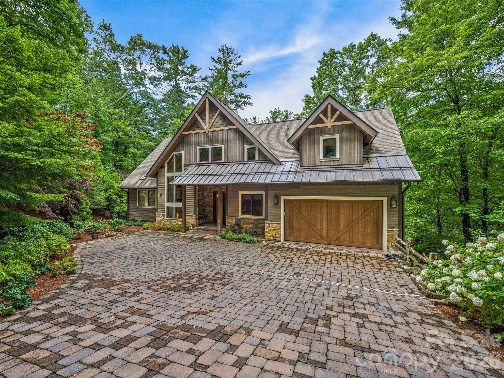 64 Bee Tree Way Lake Toxaway NC 28747