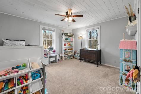 6 Gun Flint Trail Fletcher NC 28732