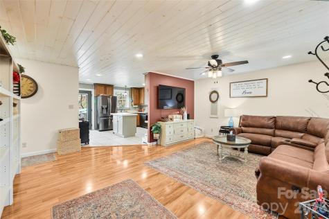 6 Gun Flint Trail Fletcher NC 28732