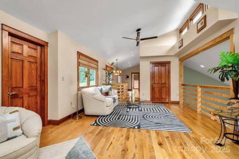 3319 Bull Creek Road Marshall NC 28754