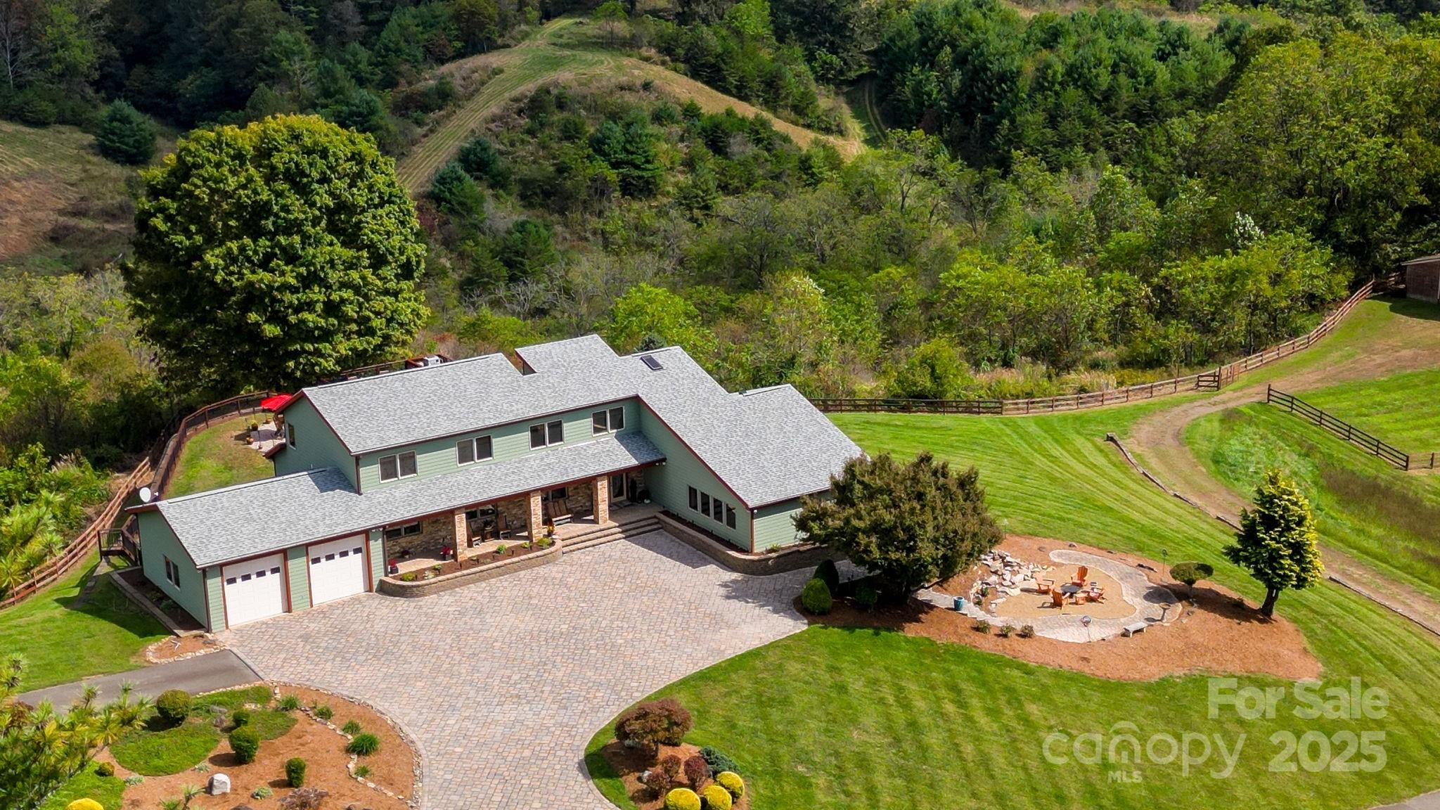 3319 Bull Creek Road Marshall NC 28754