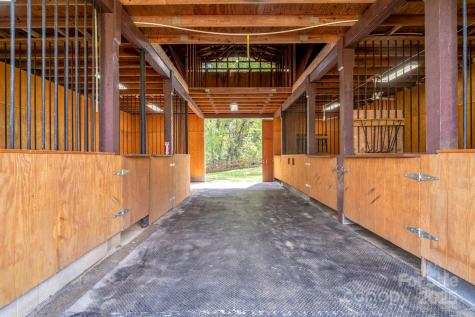 3319 Bull Creek Road Marshall NC 28754