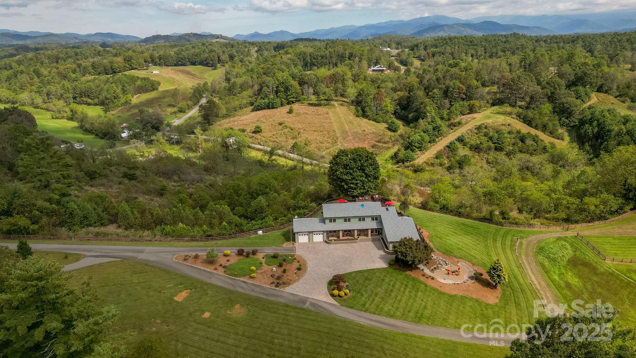 3319 Bull Creek Road Marshall NC 28754