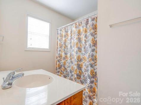 1001 West Circle Gastonia NC 28054