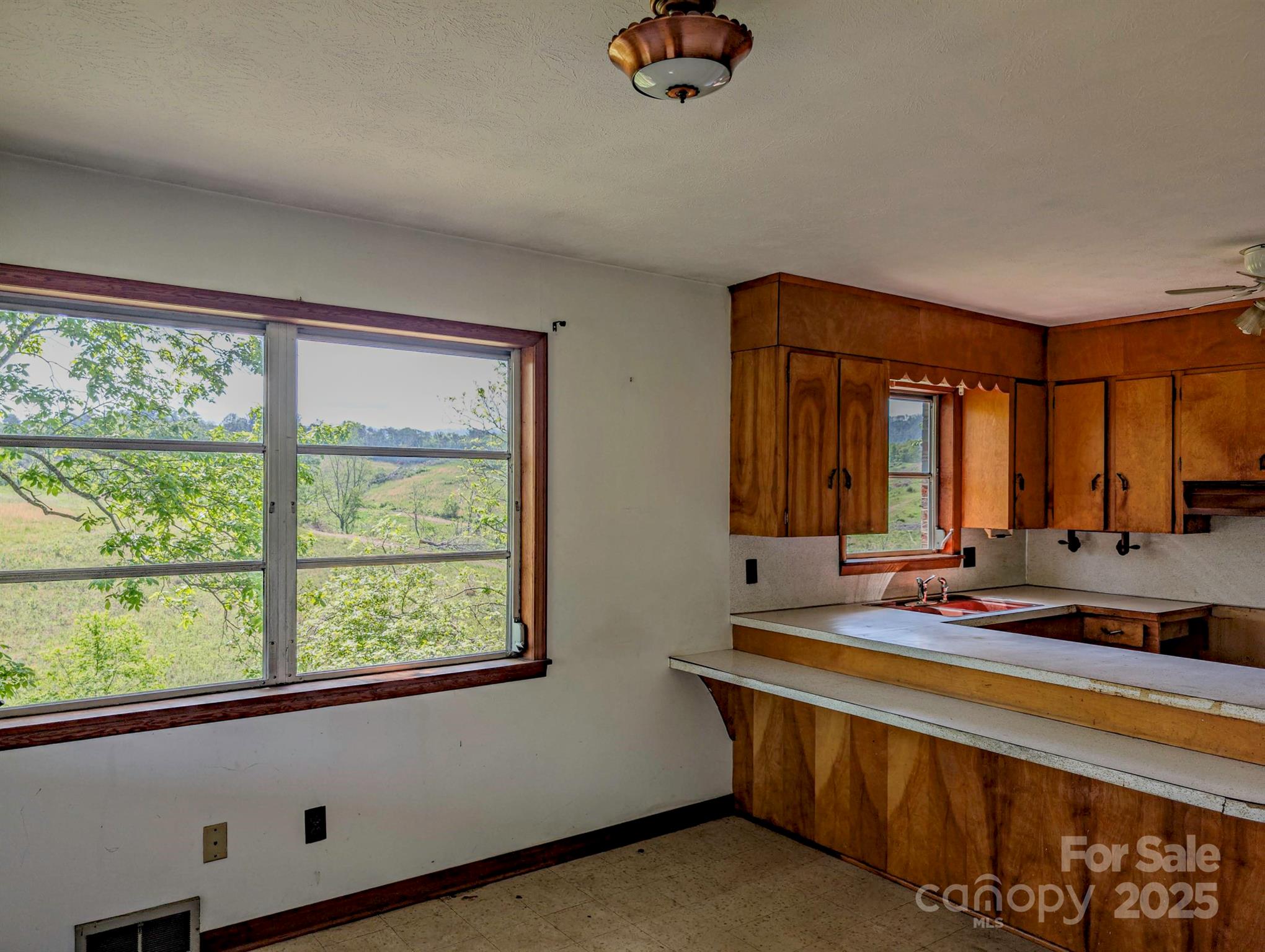 56 Gill Branch Road Weaverville NC 28787
