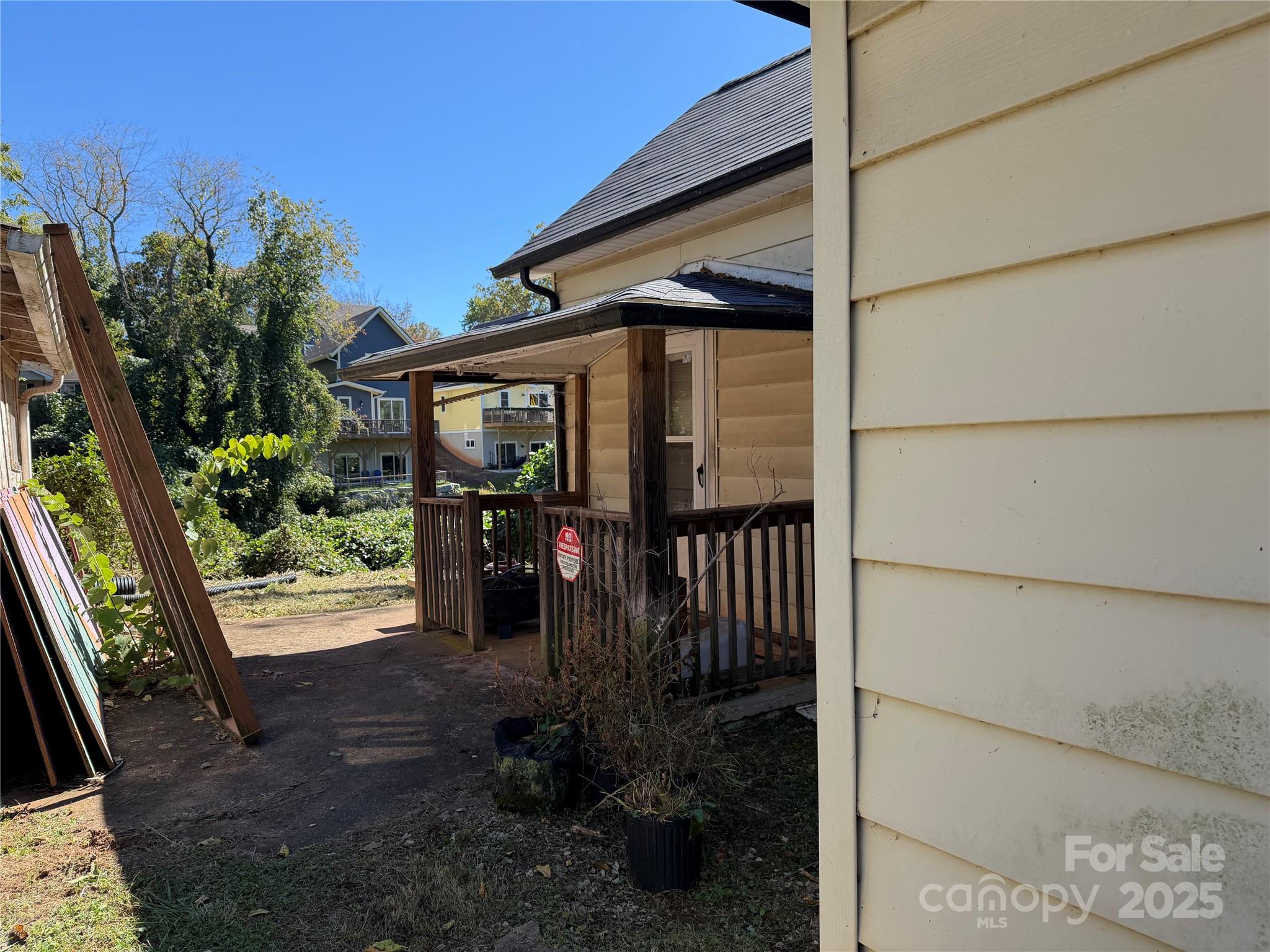 34 Bradley Street Asheville NC 28806