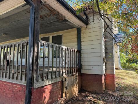 34 Bradley Street Asheville NC 28806