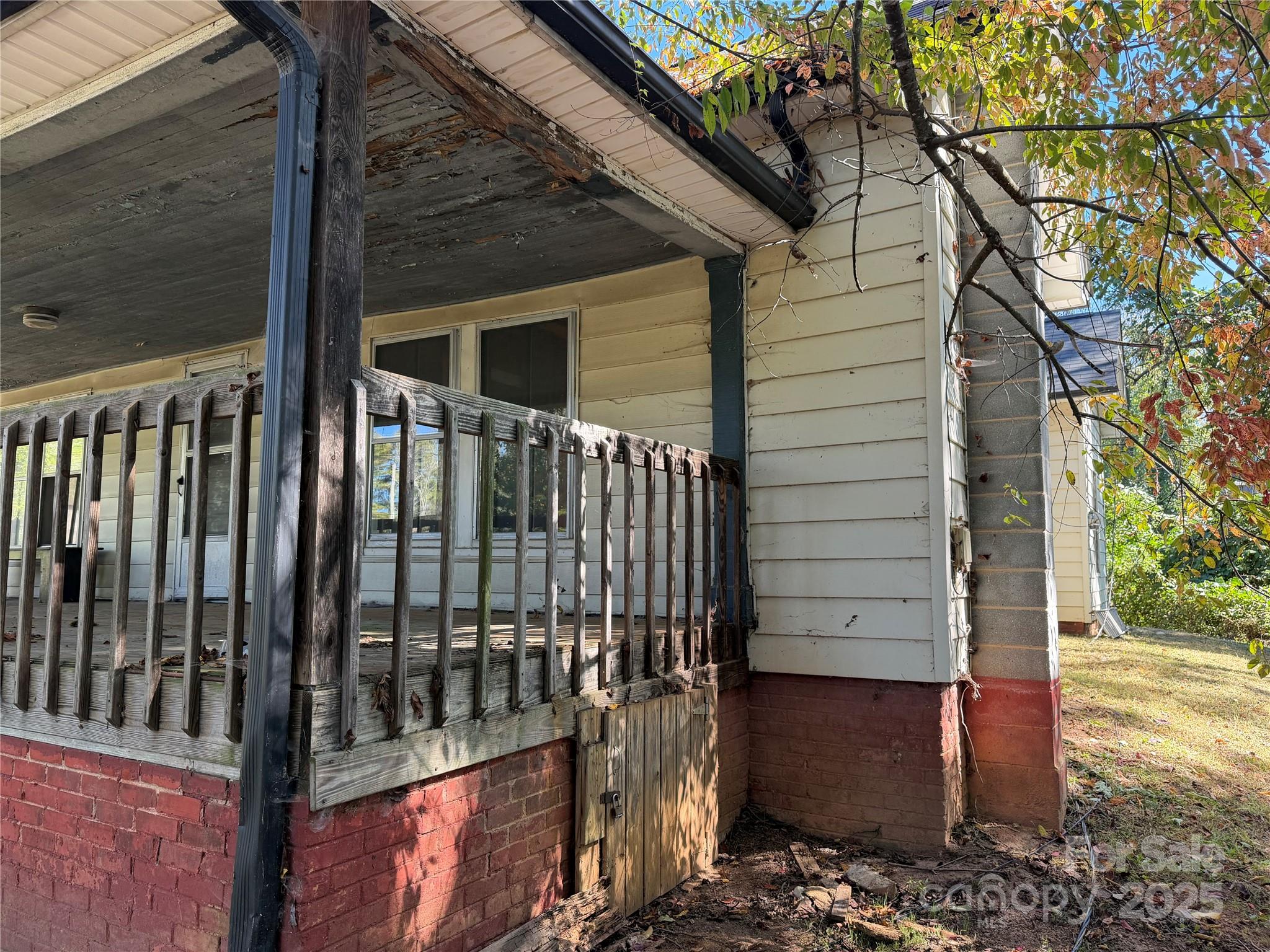 34 Bradley Street Asheville NC 28806