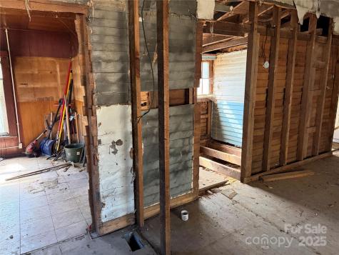 34 Bradley Street Asheville NC 28806