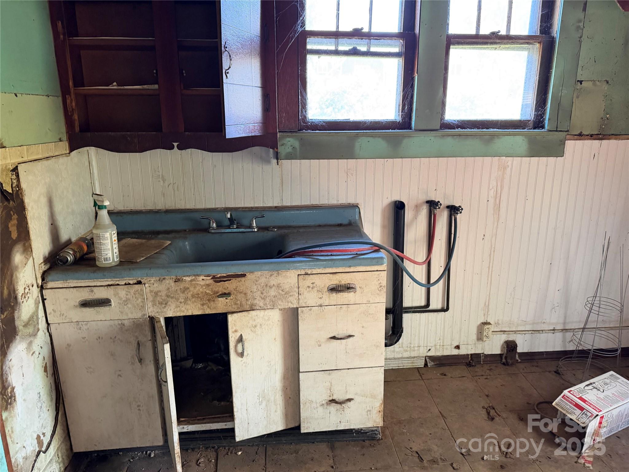 34 Bradley Street Asheville NC 28806