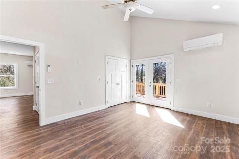 22 Ben Lippen Road Asheville NC 28806