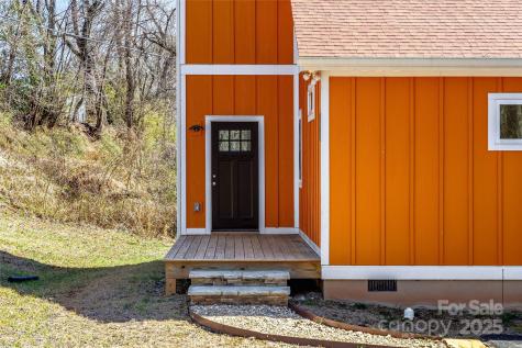 22 Ben Lippen Road Asheville NC 28806