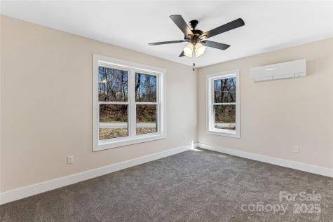 22 Ben Lippen Road Asheville NC 28806