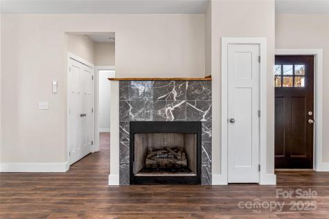 22 Ben Lippen Road Asheville NC 28806