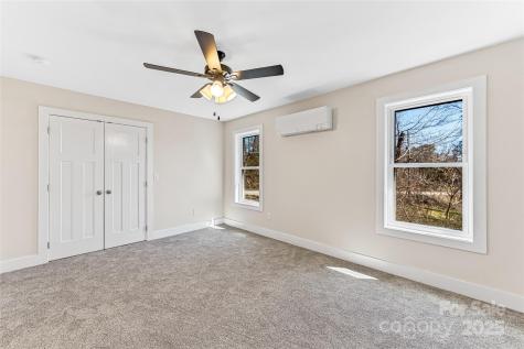 22 Ben Lippen Road Asheville NC 28806