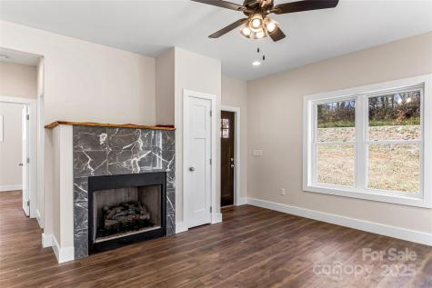 22 Ben Lippen Road Asheville NC 28806