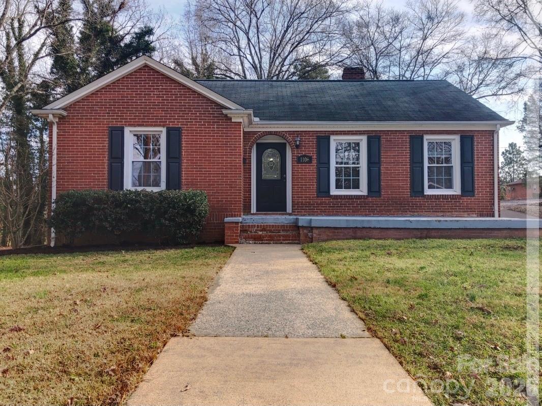 1106 8th Street NE Hickory NC 28601