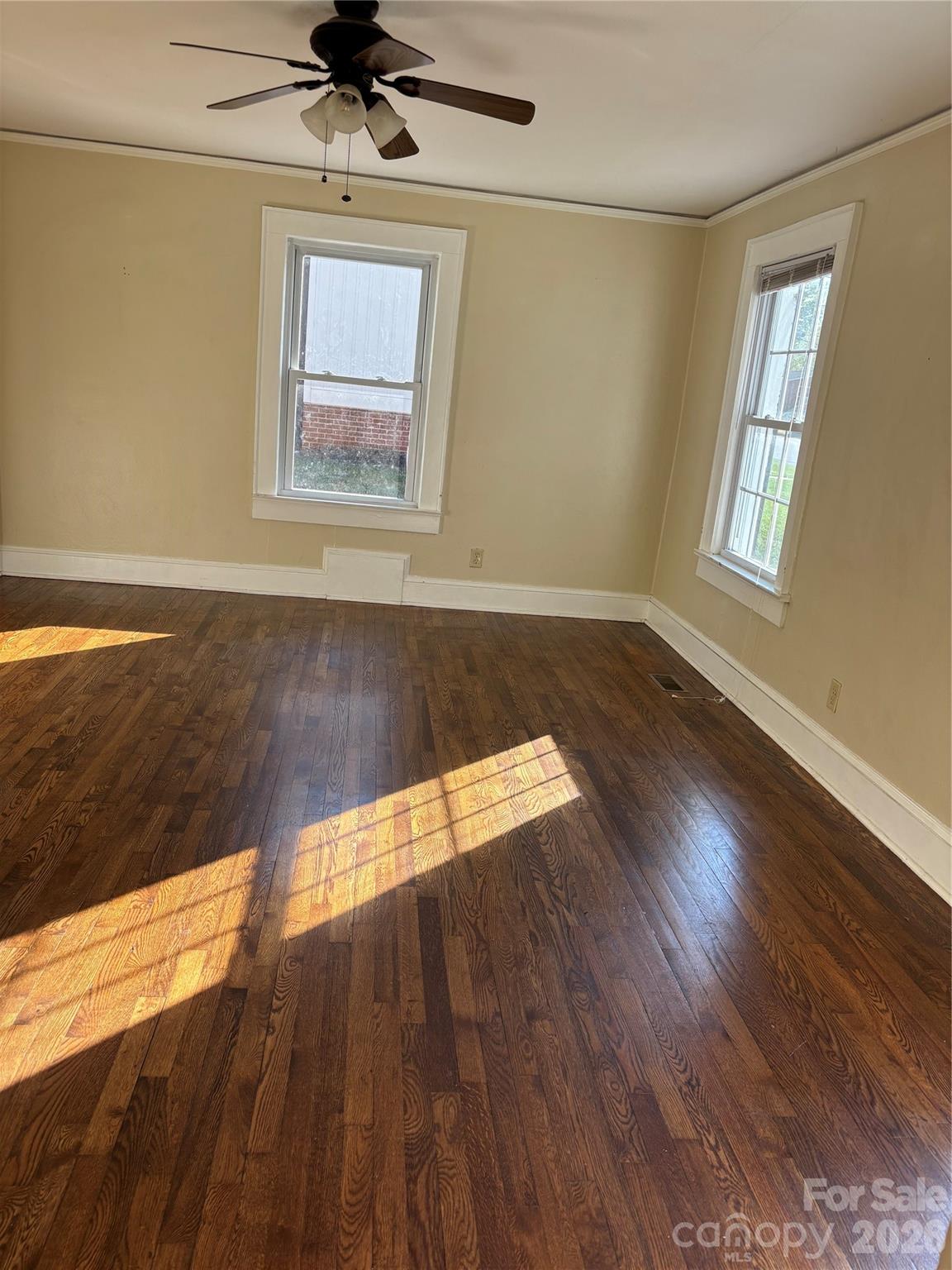 1106 8th Street NE Hickory NC 28601