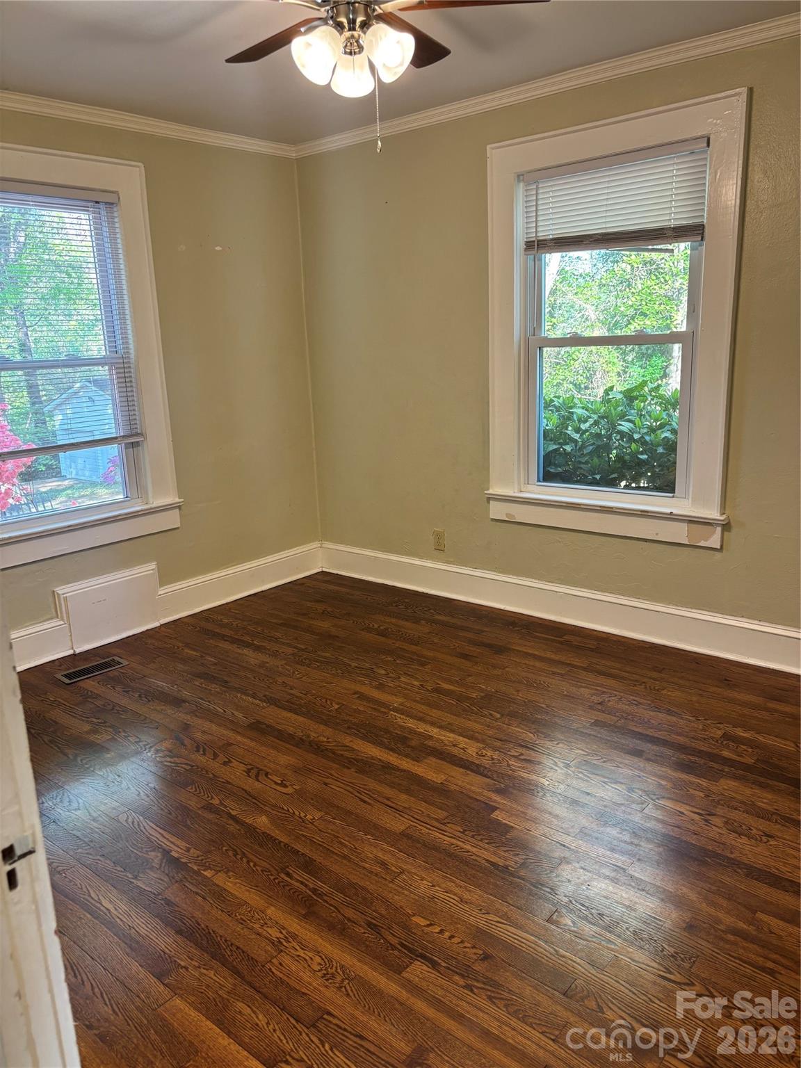 1106 8th Street NE Hickory NC 28601