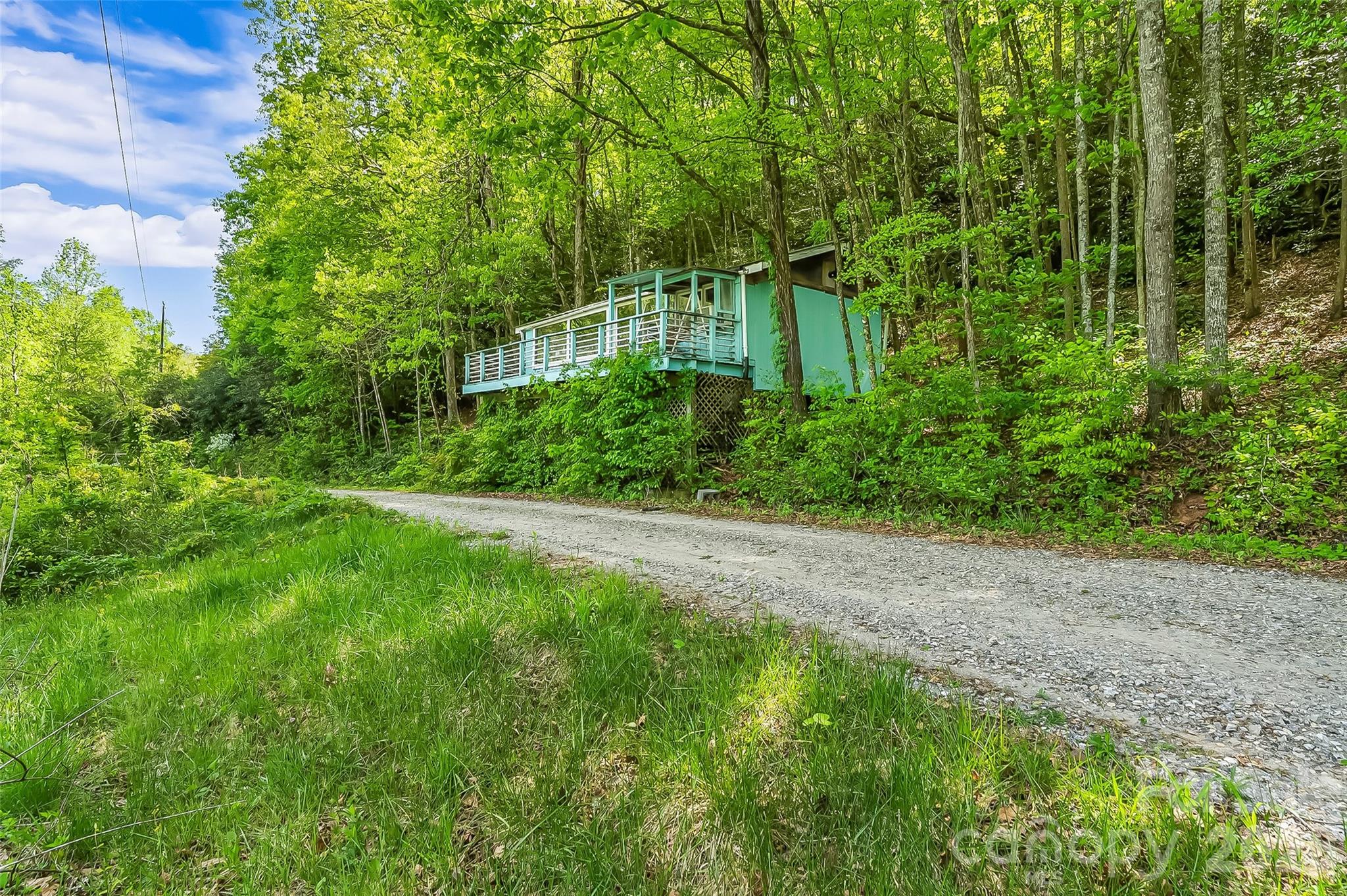 586 Liberty Church Road Marion NC 28752