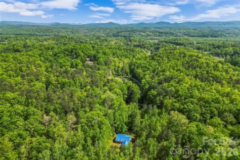 586 Liberty Church Road Marion NC 28752