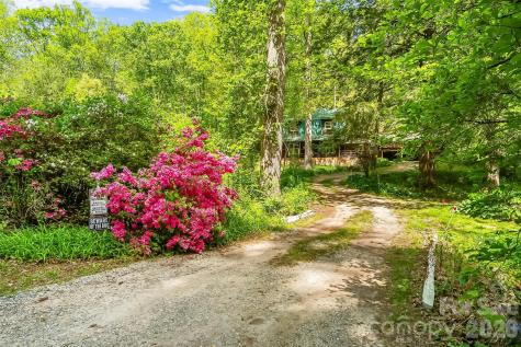 586 Liberty Church Road Marion NC 28752