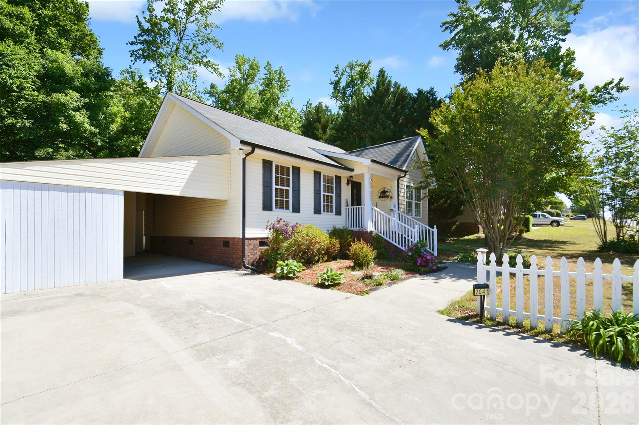 2041 Brantley Creek Drive Kannapolis NC 28083