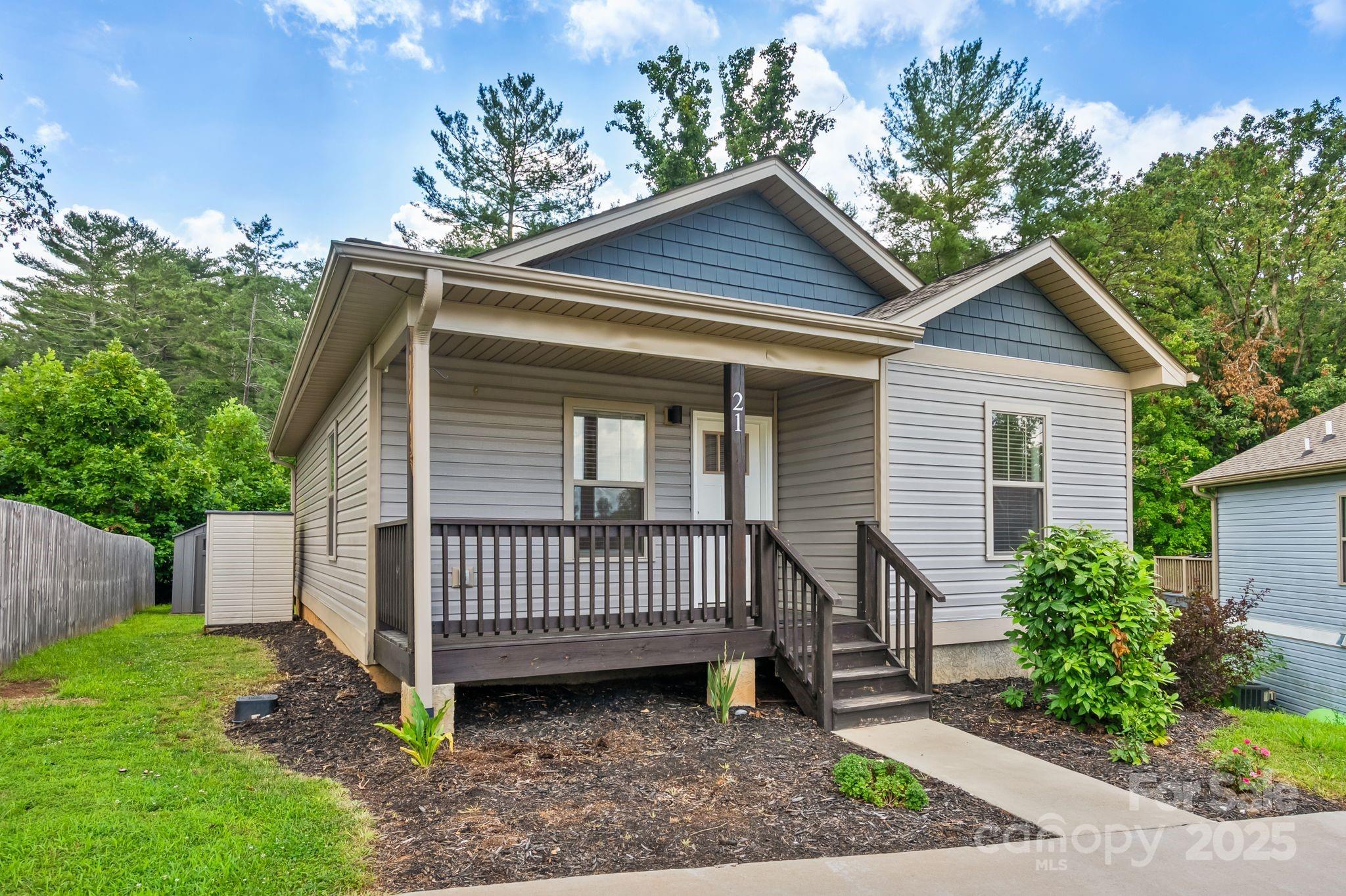21 Lillie Farm Lane Weaverville NC 28787