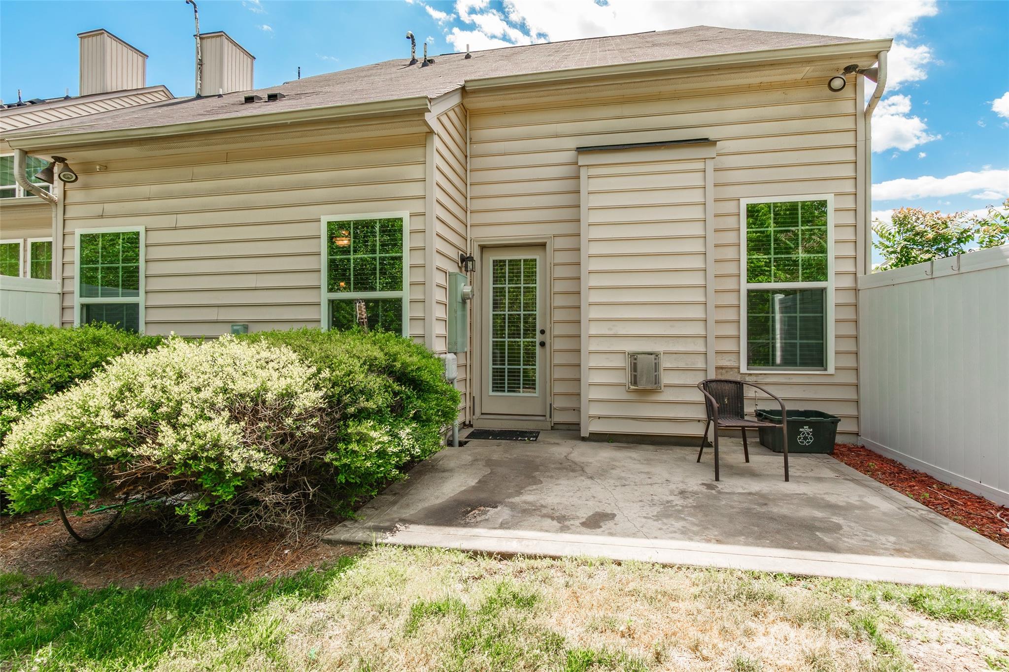 9622 Springholm Drive Charlotte NC 28278