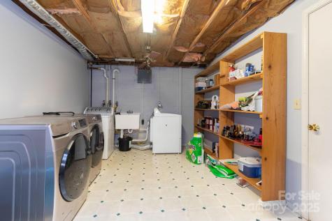 936 Toxaway Drive Hendersonville NC 28791