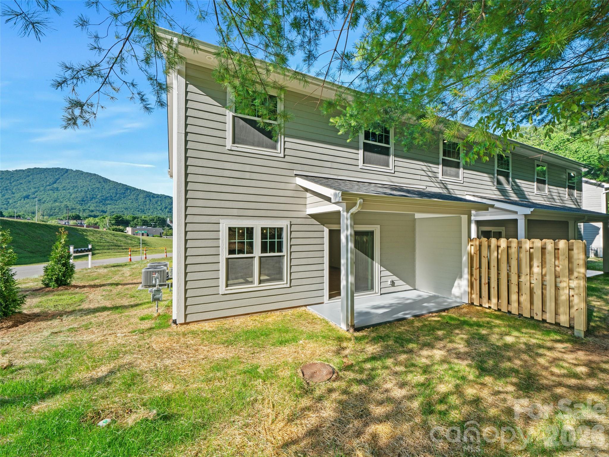 100 Red Twig Lane Burnsville NC 28704