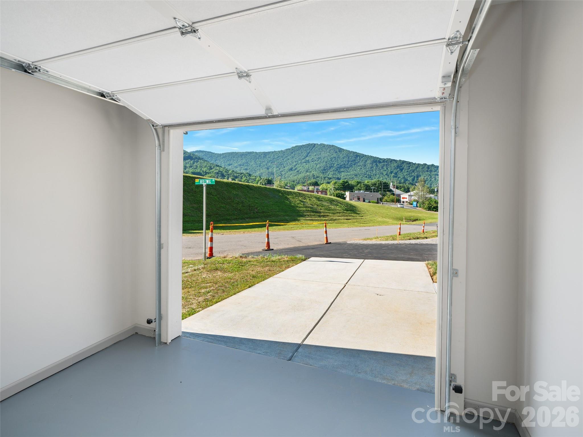 100 Red Twig Lane Burnsville NC 28704