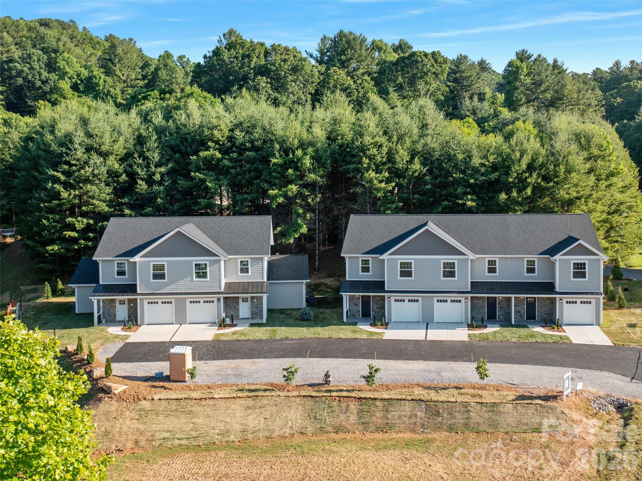 100 Red Twig Lane Burnsville NC 28704
