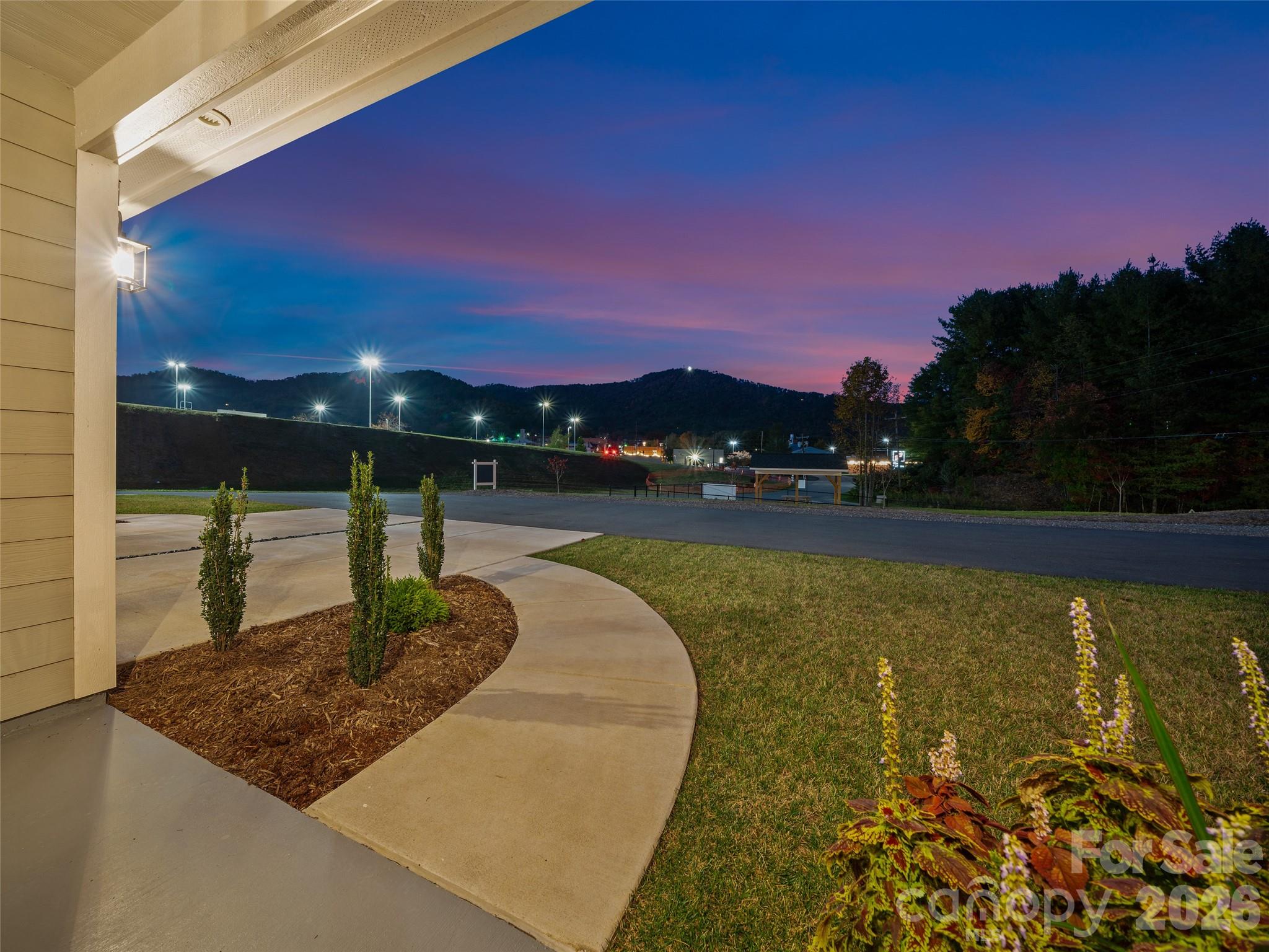 100 Red Twig Lane Burnsville NC 28704