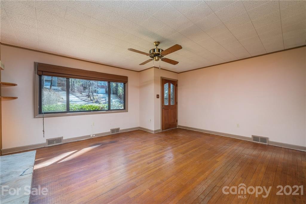 705 Holly Avenue Black Mountain NC 28711