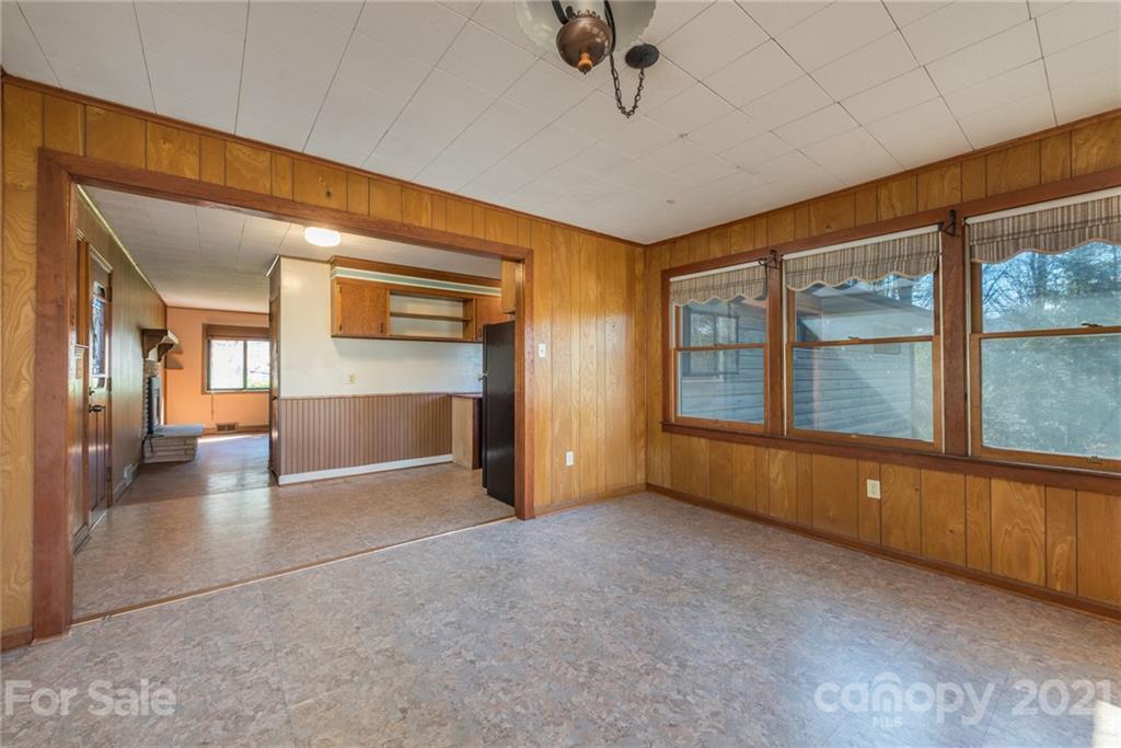 705 Holly Avenue Black Mountain NC 28711