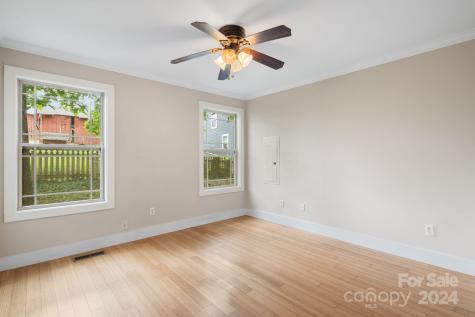 11 Annie Street Asheville NC 28806