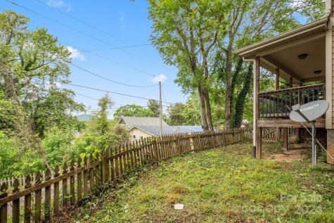 11 Annie Street Asheville NC 28806