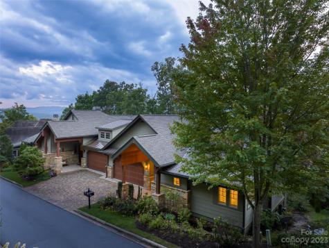 97 Points West Drive Asheville NC 28804