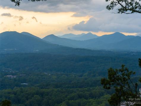 97 Points West Drive Asheville NC 28804