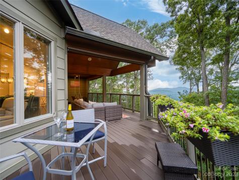 97 Points West Drive Asheville NC 28804