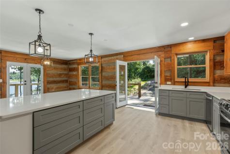 1679 Woods Mountain Trail Cullowhee NC 28723
