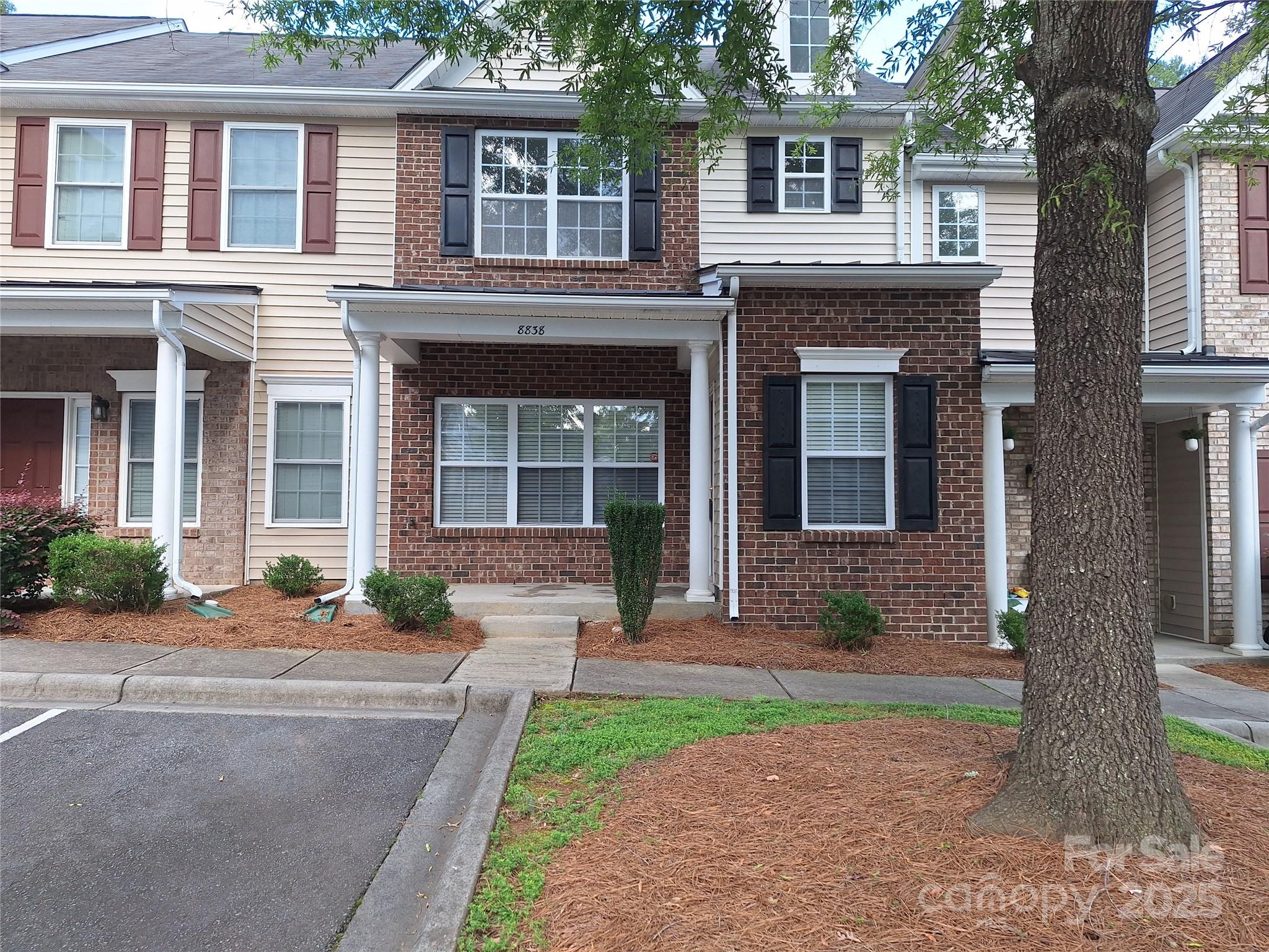 8838 Wandering Creek Way Charlotte NC 28227