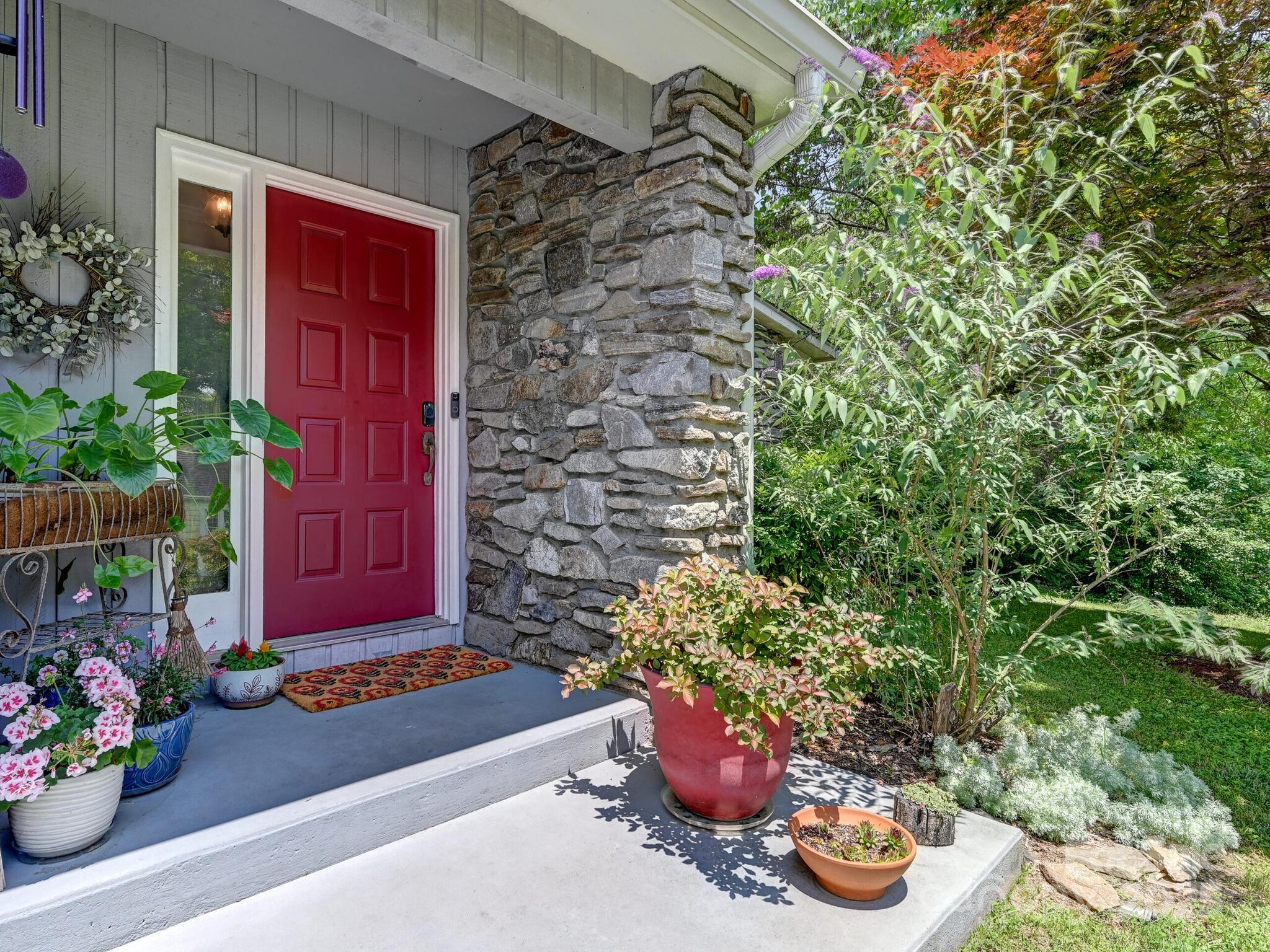 110 Aurora Drive Asheville NC 28805