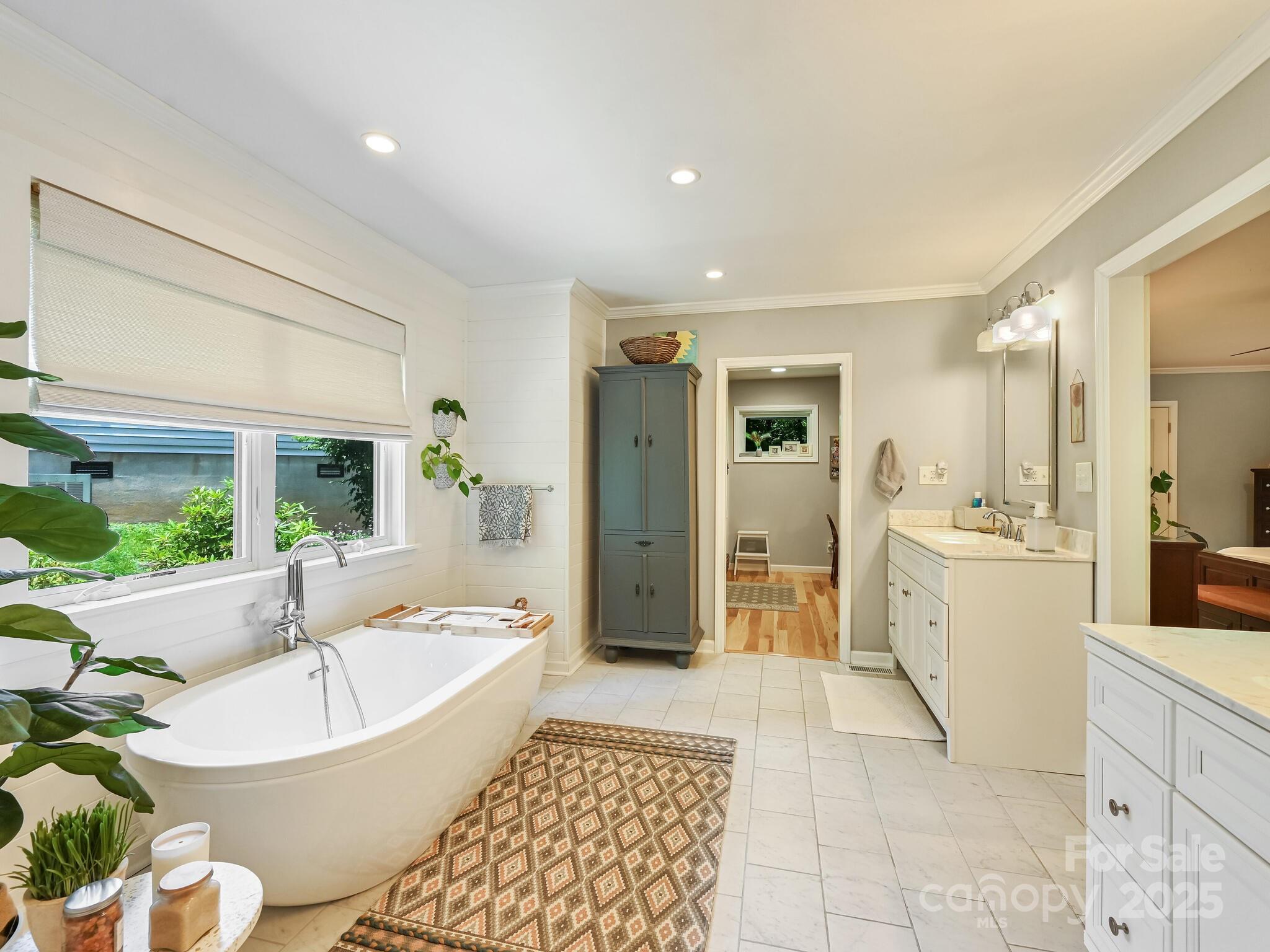 110 Aurora Drive Asheville NC 28805