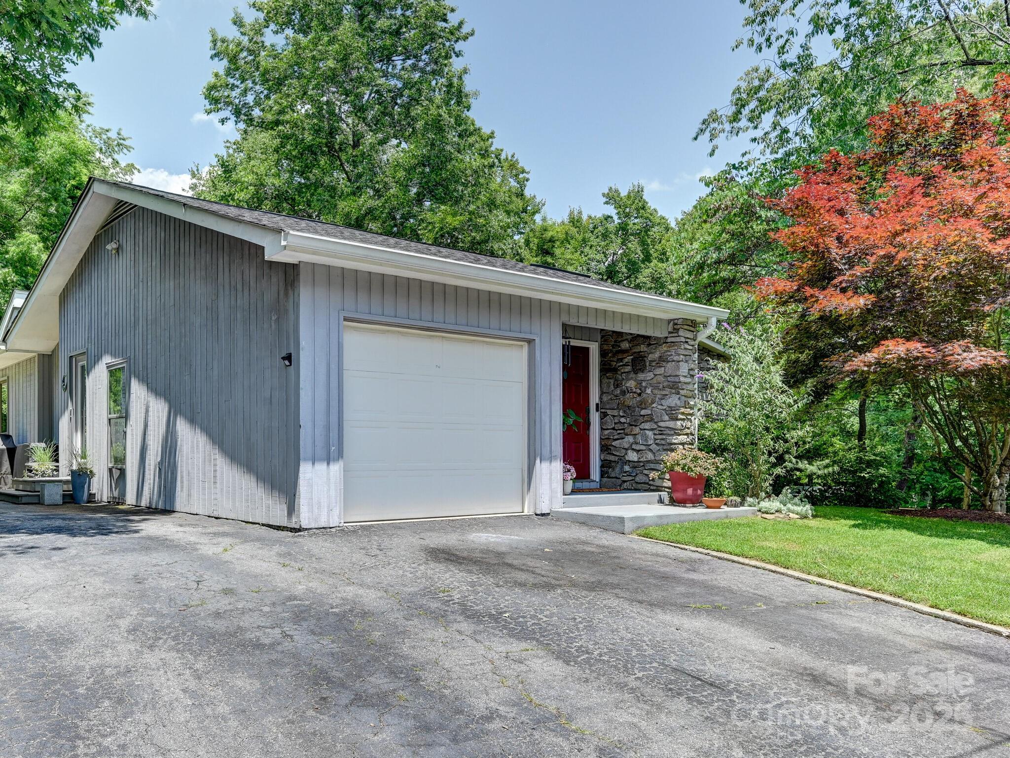 110 Aurora Drive Asheville NC 28805